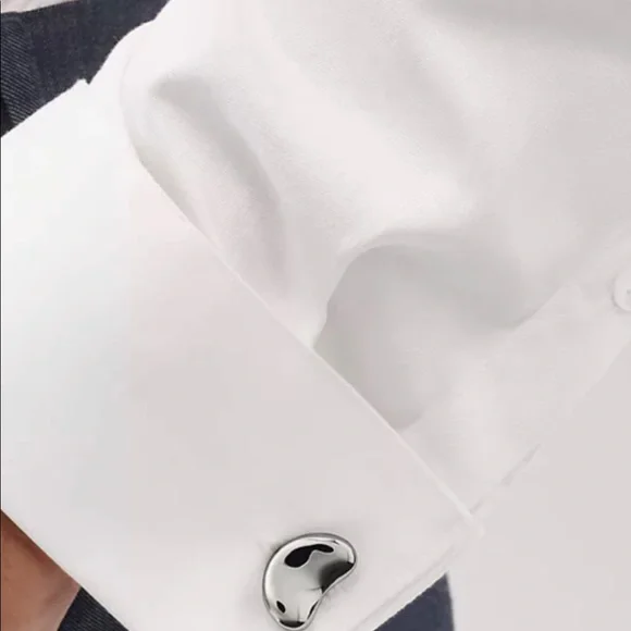 Authentic brand new Tiffany cufflinks with pouch.Rare and limited edition. Must!